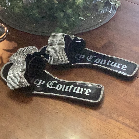 Like new Juicy sandals - Picture 2 of 5